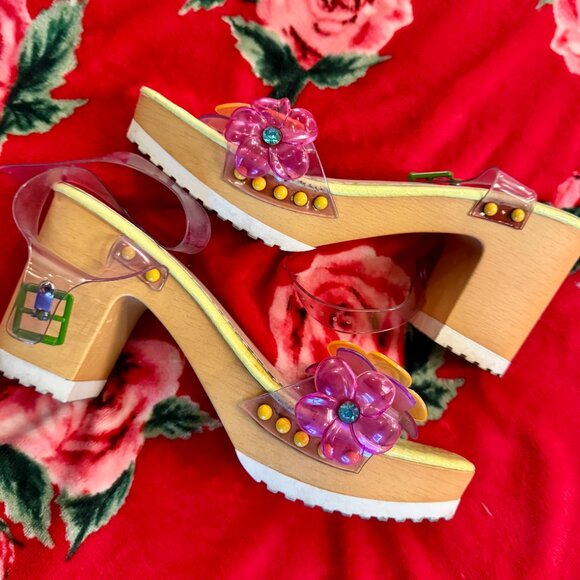 Betsey Johnson Floryn Flower Embellished Platform Heeled Sandals Size 11 PVC - Picture 13 of 15